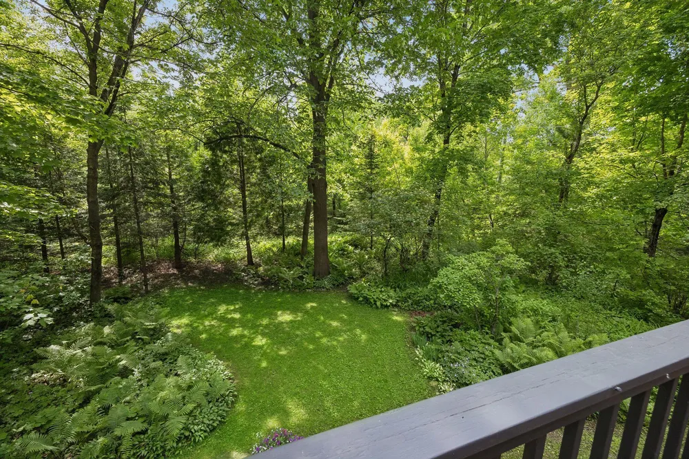 17835 6th Ave N, Plymouth, MN 55447