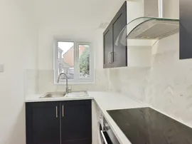Lastingham Grove, Emerson Valley, Milton Keynes thumb 3