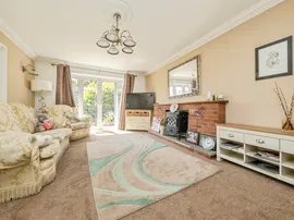 Churnwood Close, Colchester thumb 2