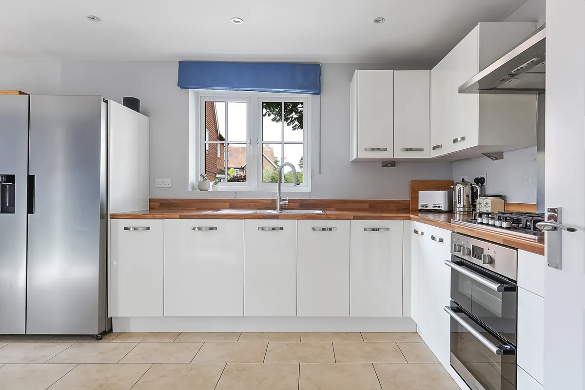 Chalkfield Road, Horley, RH6