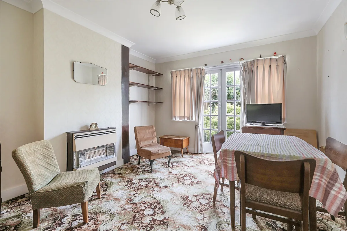 Nutcroft Grove, Fetcham, Leatherhead, Surrey, KT22