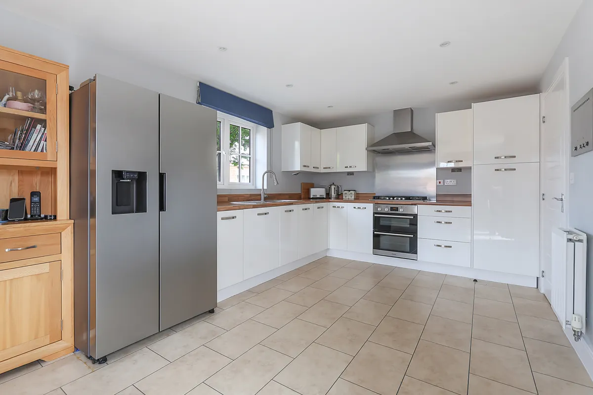 Chalkfield Road, Horley, RH6