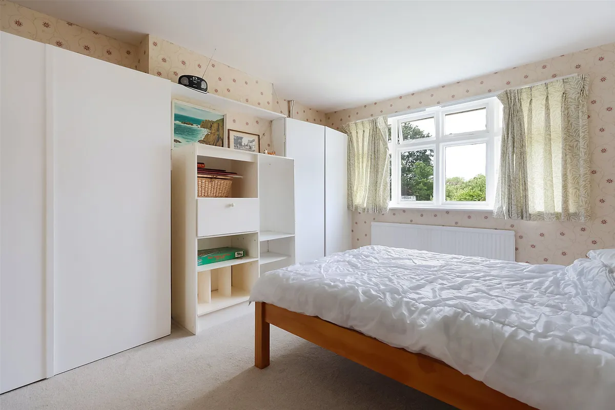 Nutcroft Grove, Fetcham, Leatherhead, Surrey, KT22