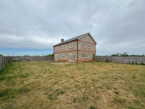 New England Stud, Newmarket, CB8 photo 3