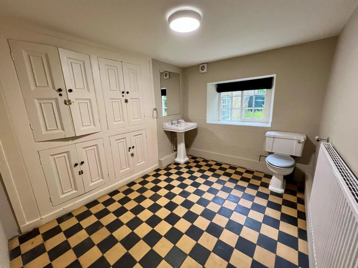 BESCABY HOUSE, MARY LANE, BESCABY