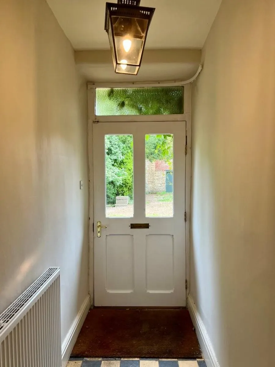 BESCABY HOUSE, MARY LANE, BESCABY