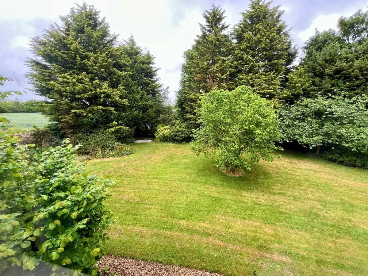 BESCABY HOUSE, MARY LANE, BESCABY