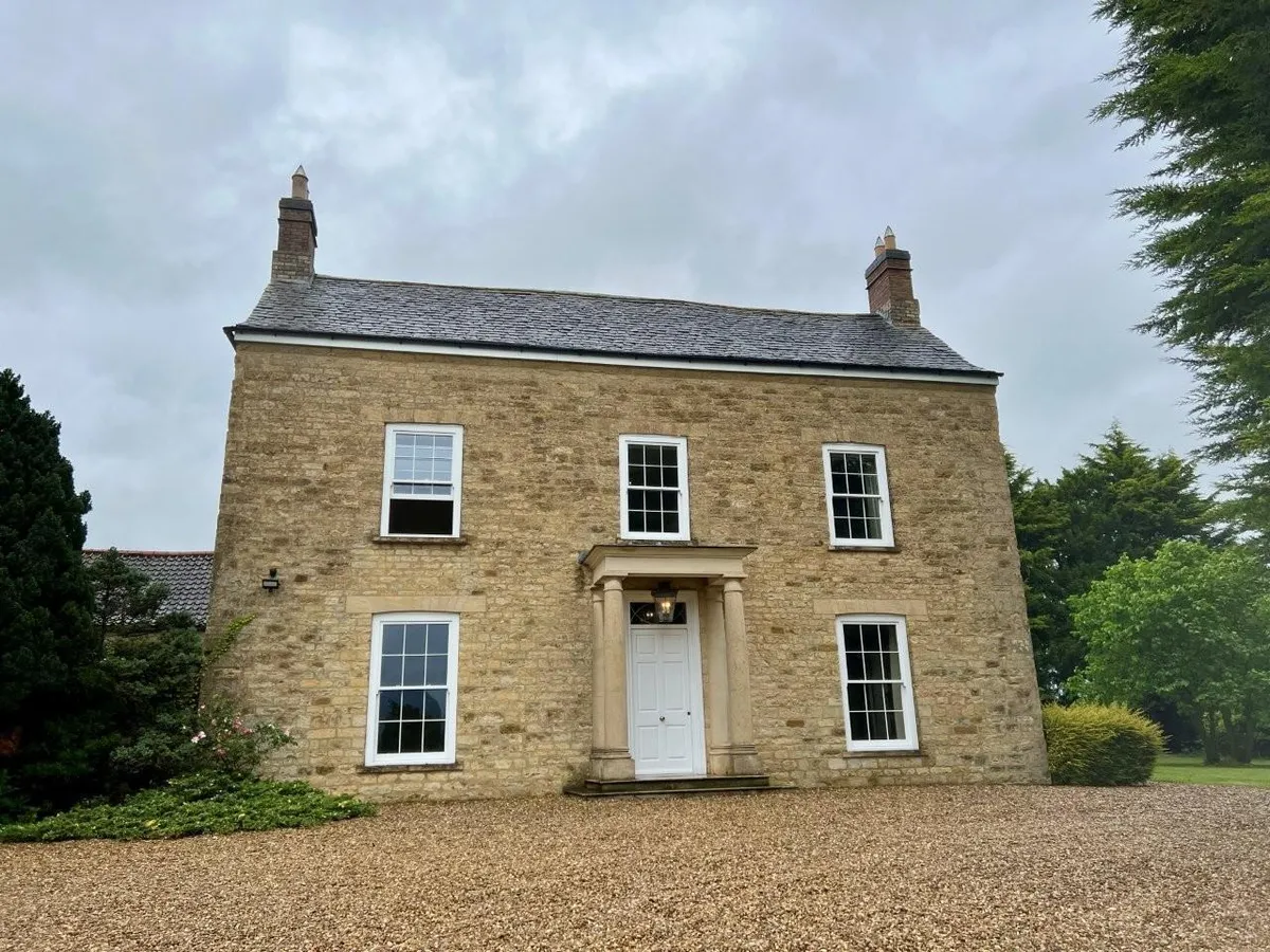 BESCABY HOUSE, MARY LANE, BESCABY