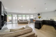 Court Lane, Epsom, KT19 photo 2