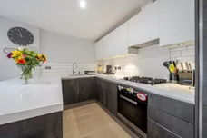 Court Lane, Epsom, KT19 photo 5