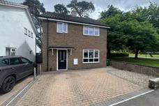 Warren Drive, Crawley