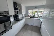 Warren Drive, Crawley