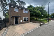 Warren Drive, Crawley