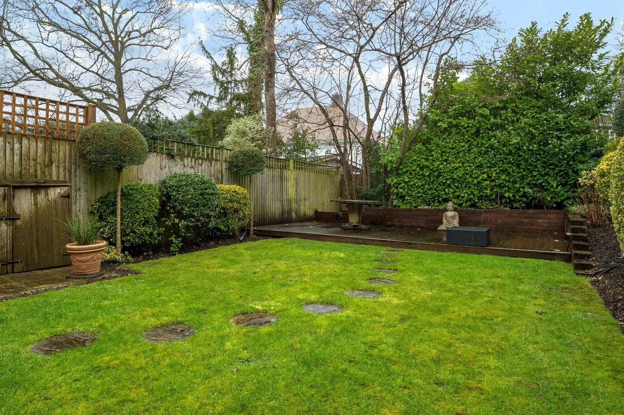 Oak Wood Place, Gerrards Cross, SL9 photo 8