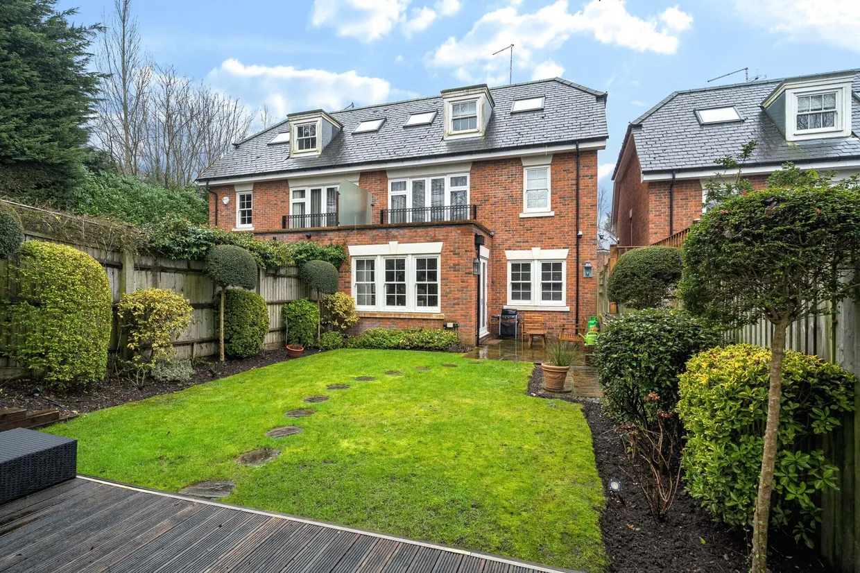 Oak Wood Place, Gerrards Cross, SL9 photo 14
