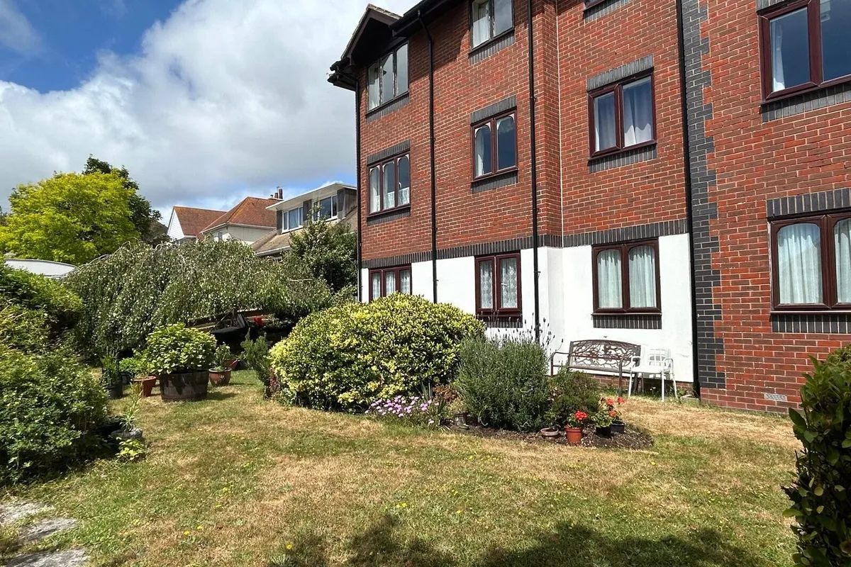 De La Warr Road, Bexhill-On-Sea