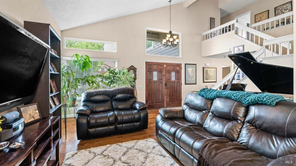 606 Sunnyvale Pl, Vacaville, CA 95687