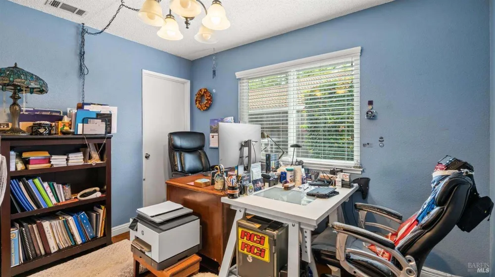 606 Sunnyvale Pl, Vacaville, CA 95687