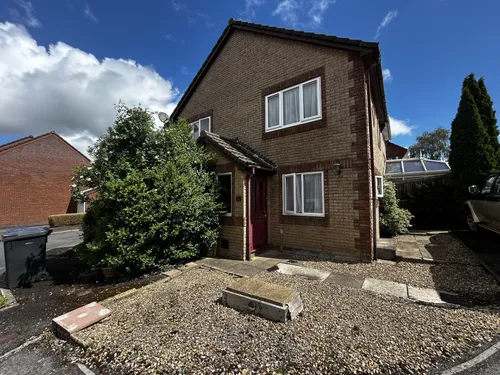 Maud Close, DEVIZESphoto
