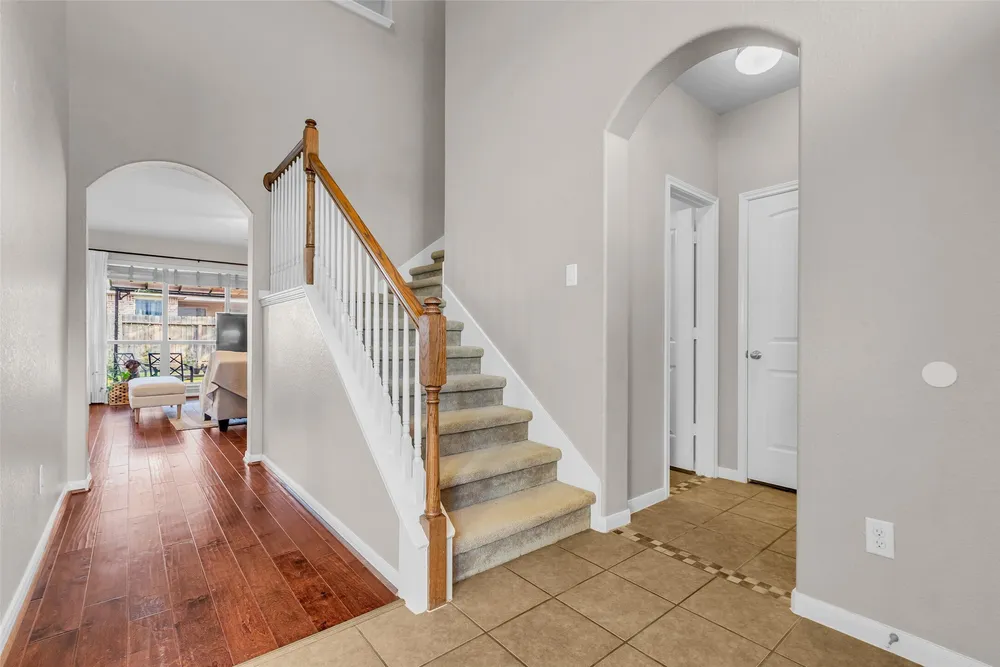 155 Magnolia Grove Ln, Conroe, TX 77384-3407