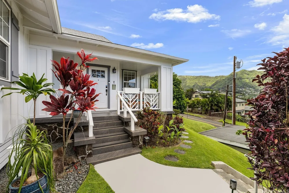 3116 Oahu Ave, Honolulu, HI 96822