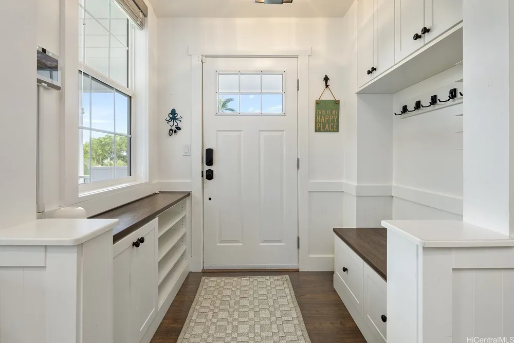 3116 Oahu Ave, Honolulu, HI 96822