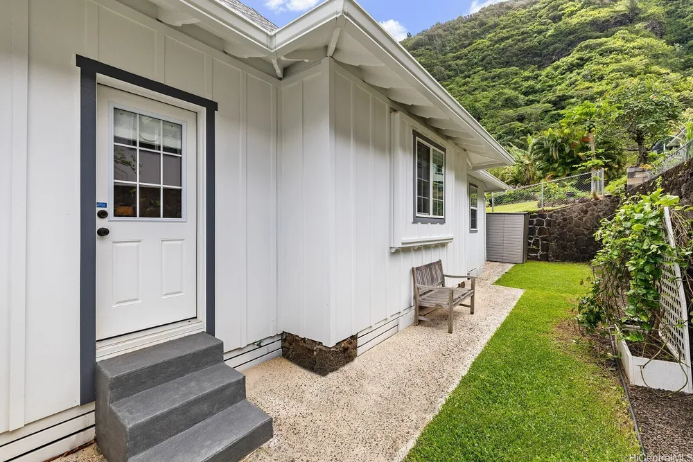 3116 Oahu Ave, Honolulu, HI 96822