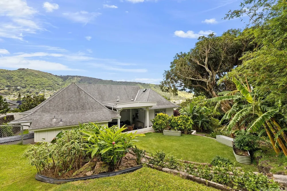 3116 Oahu Ave, Honolulu, HI 96822