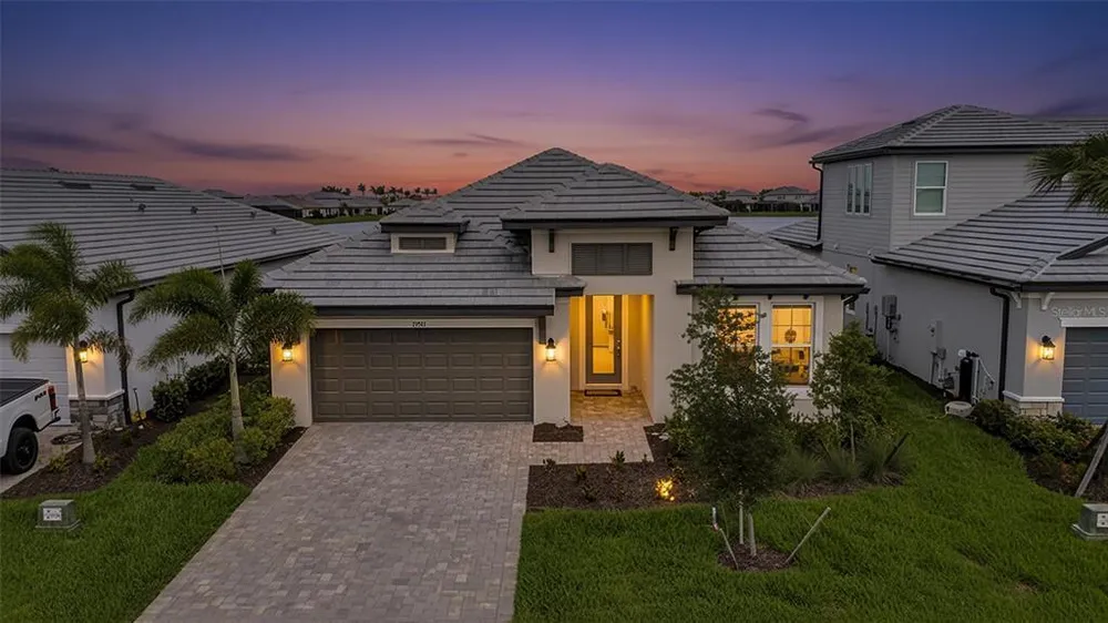 17241 Savory Mist Circle, Bradenton, FL 34211