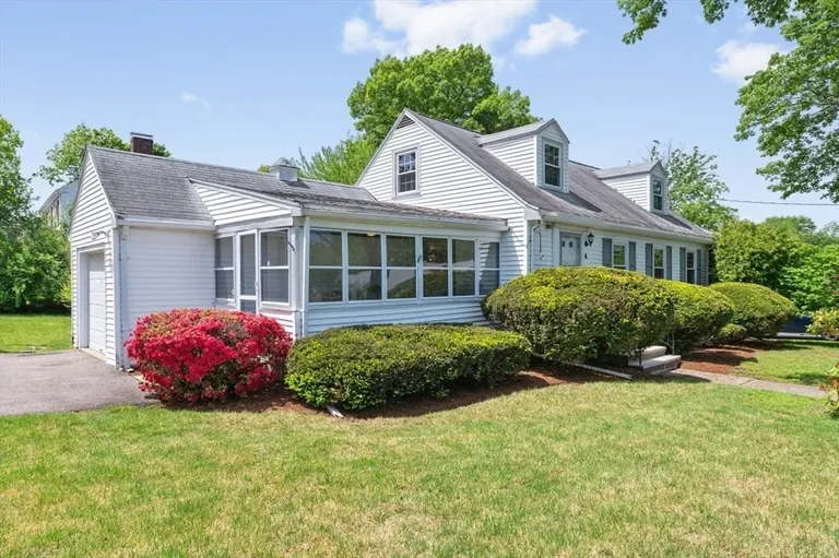 6 Truman Rd, Newton, MA 02459