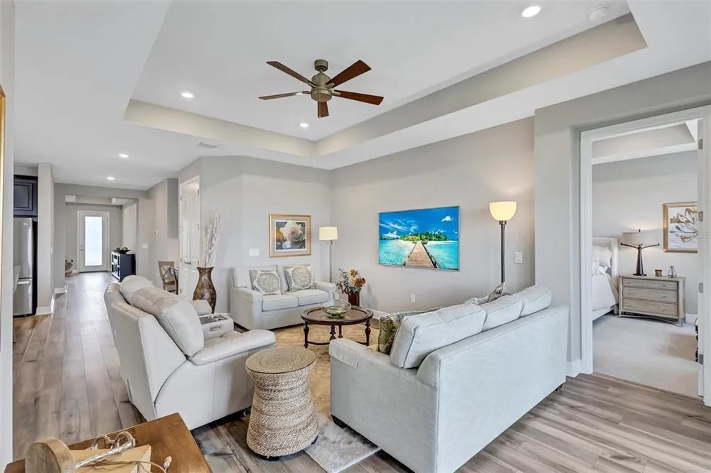 17241 Savory Mist Circle, Bradenton, FL 34211