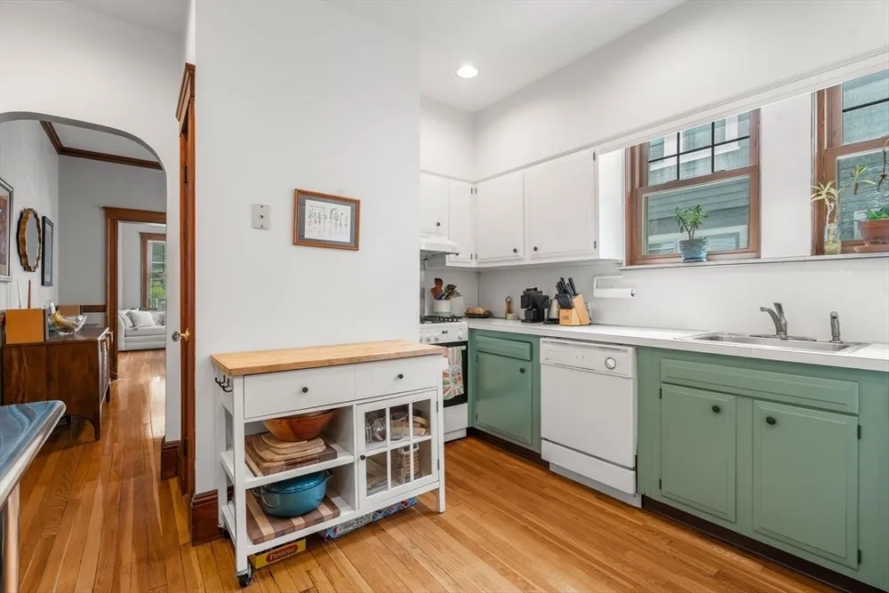 21 Milton St, Somerville, MA 02144