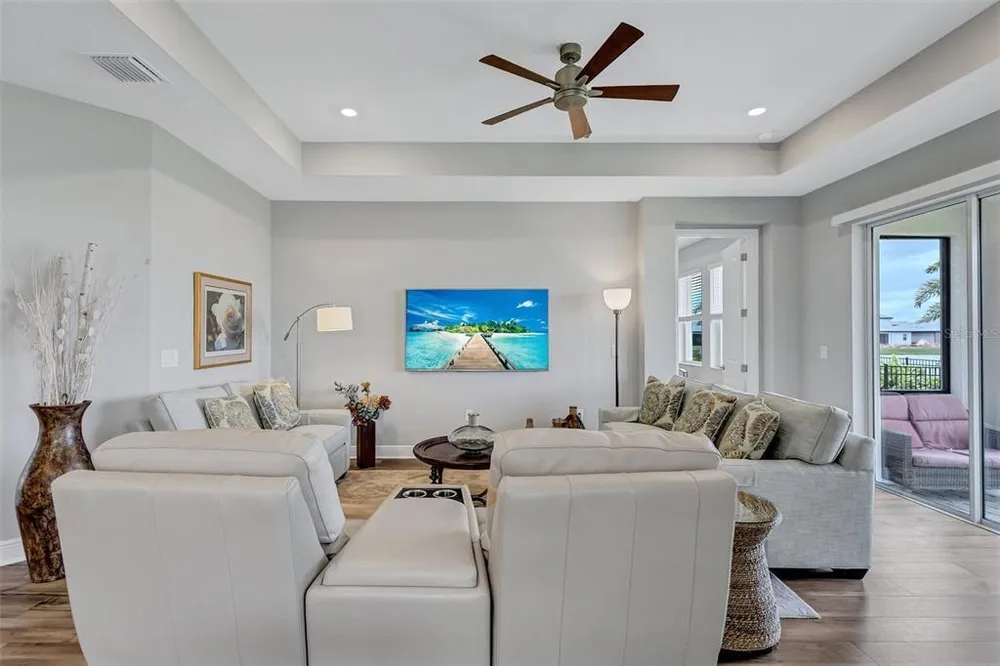 17241 Savory Mist Circle, Bradenton, FL 34211