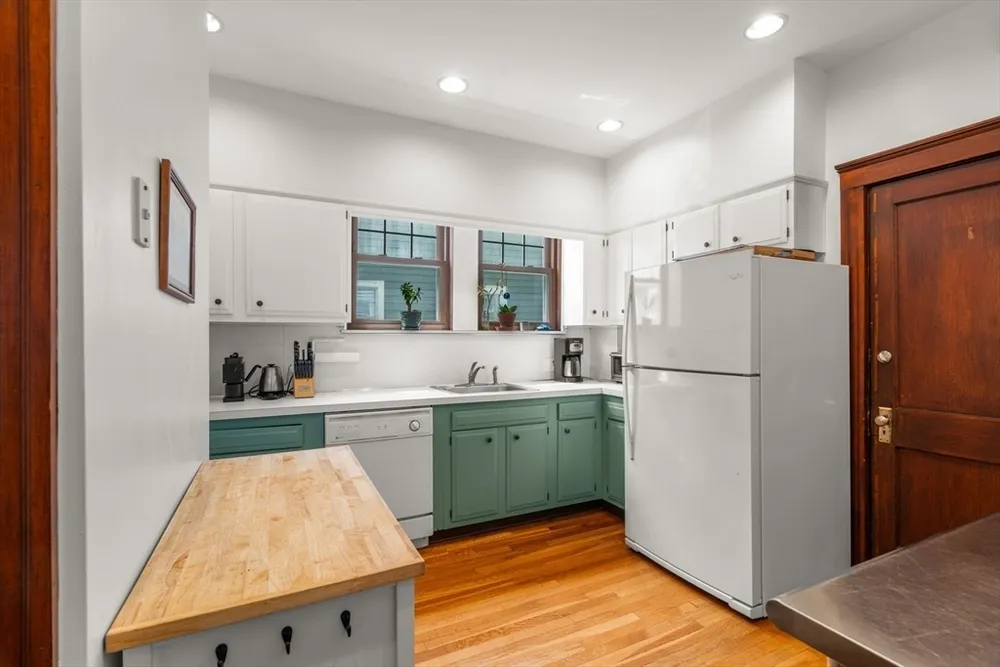 21 Milton St, Somerville, MA 02144