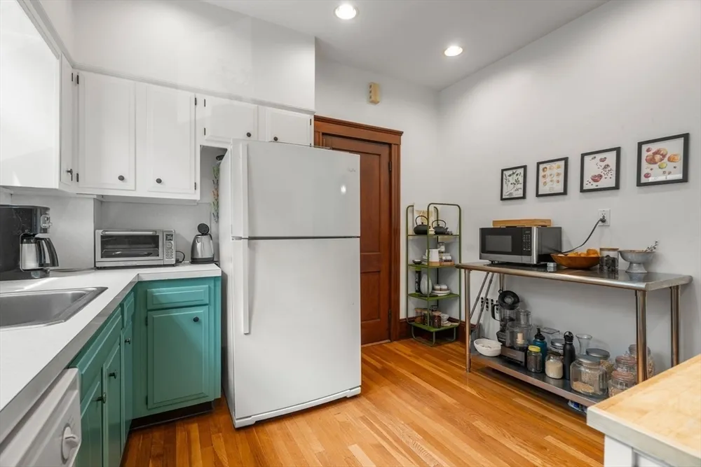 21 Milton St, Somerville, MA 02144