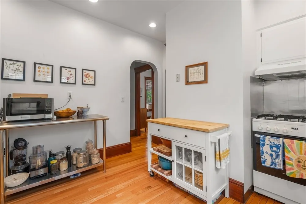 21 Milton St, Somerville, MA 02144