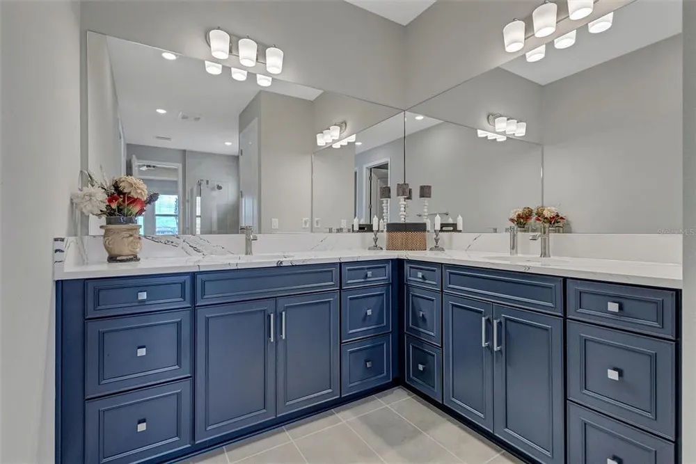 17241 Savory Mist Circle, Bradenton, FL 34211