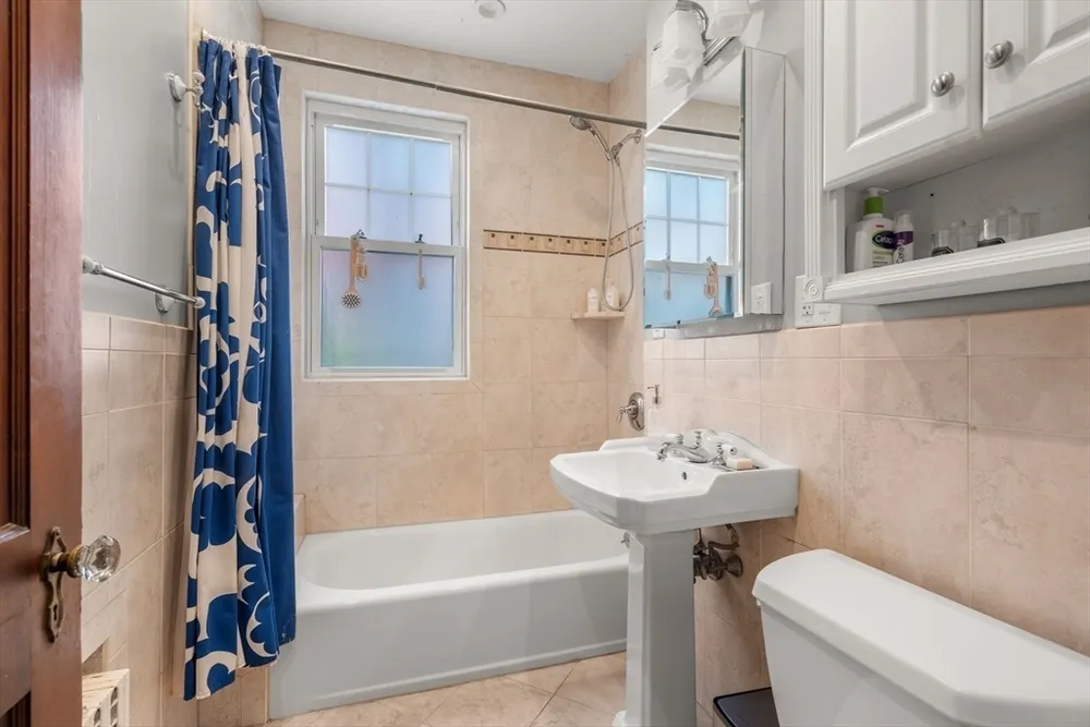 21 Milton St, Somerville, MA 02144