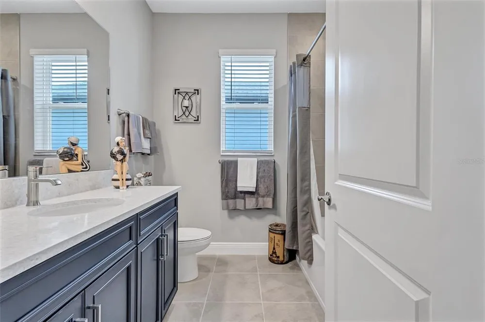 17241 Savory Mist Circle, Bradenton, FL 34211