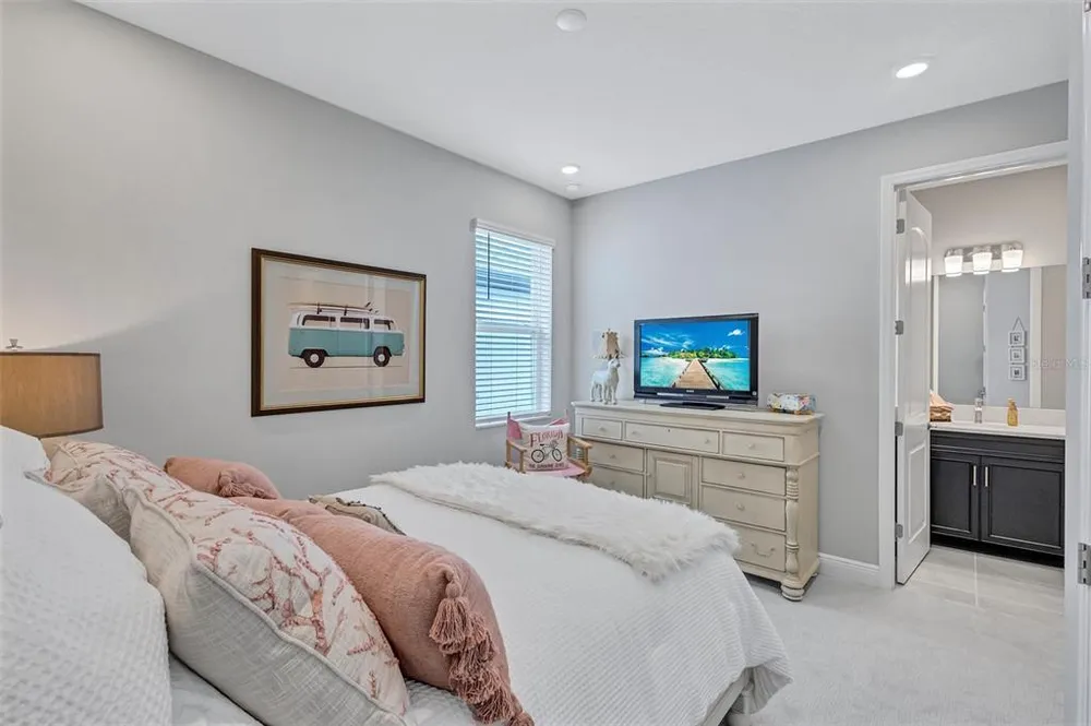 17241 Savory Mist Circle, Bradenton, FL 34211