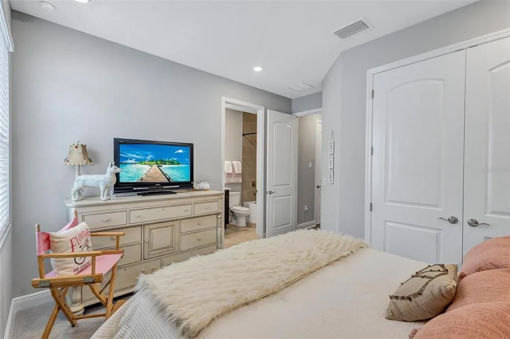 17241 Savory Mist Circle, Bradenton, FL 34211