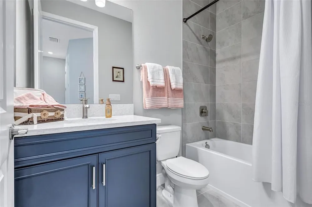 17241 Savory Mist Circle, Bradenton, FL 34211