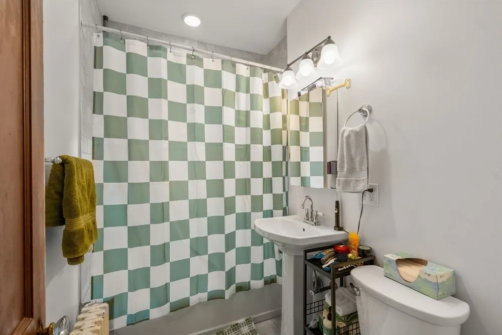 21 Milton St, Somerville, MA 02144