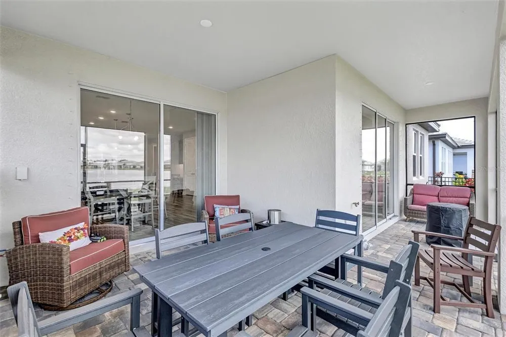 17241 Savory Mist Circle, Bradenton, FL 34211