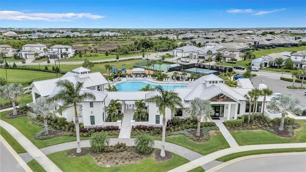17241 Savory Mist Circle, Bradenton, FL 34211