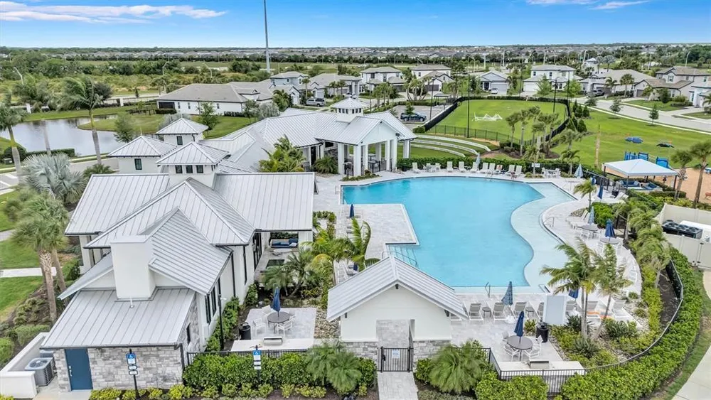 17241 Savory Mist Circle, Bradenton, FL 34211