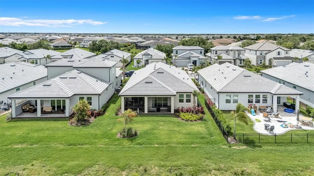 17241 Savory Mist Circle, Bradenton, FL 34211