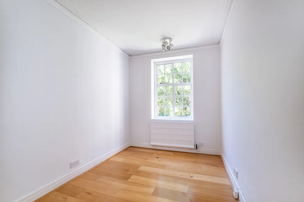 Wildcroft Road, London, SW15 photo 7