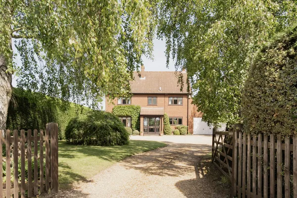 Mattishall Road, East Tuddenham, NR20 photo 1