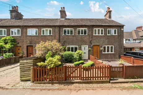 West Common, Harpenden, AL5